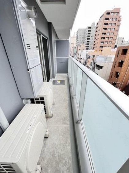 【バルコニー】