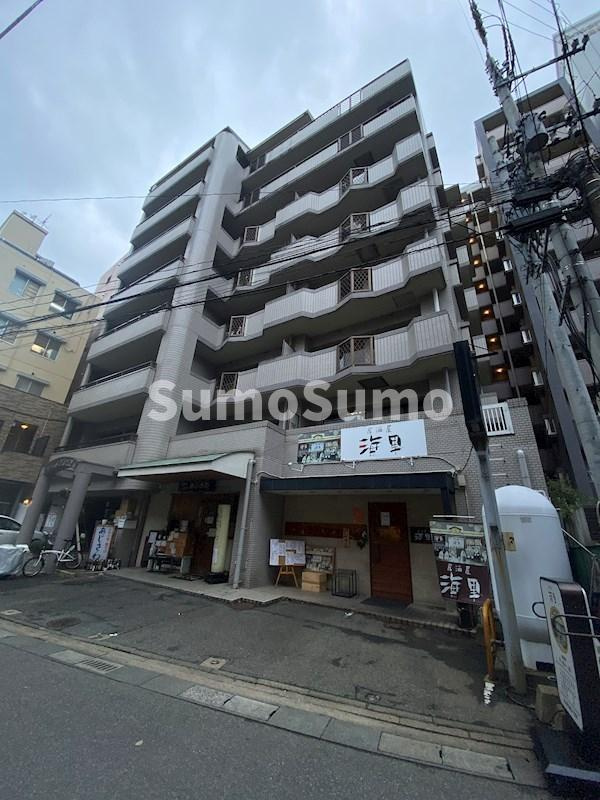 西新グランドハイツの外観