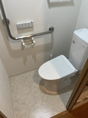 【トイレ】 | アドニス・モリヤ