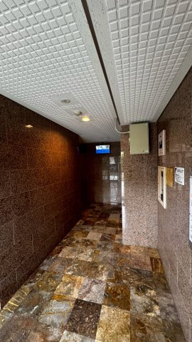 リム朋栄のロビー
