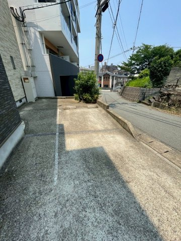リックメゾンの駐車場