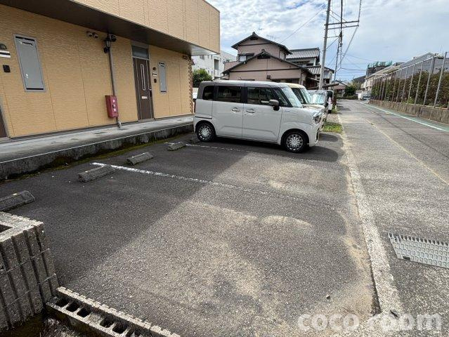 ヴィラ司の駐車場