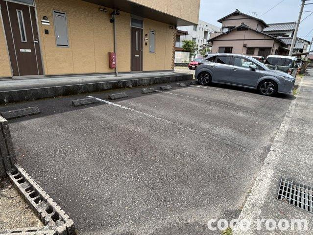 ヴィラ司の駐車場