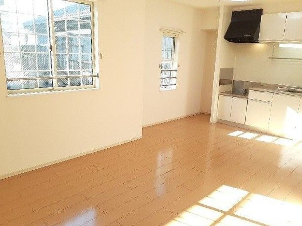 ヌーベル　メゾンの居間・リビング|こちらの居間で趣味の時間をお楽しみください