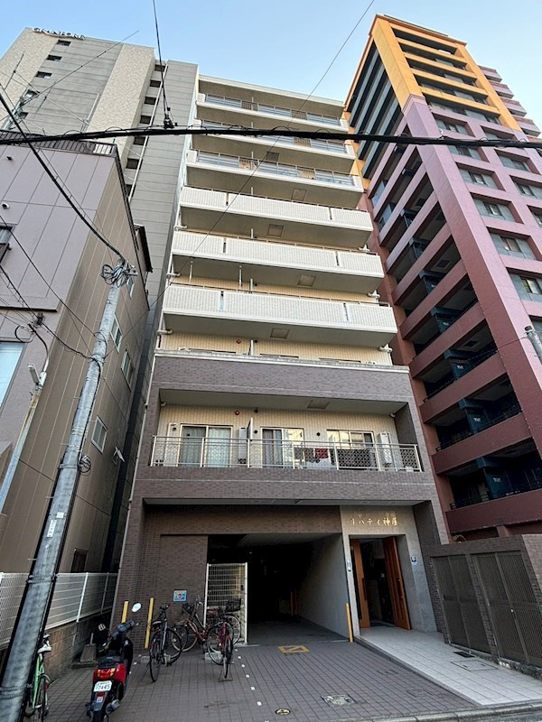 リバティ神屋の外観