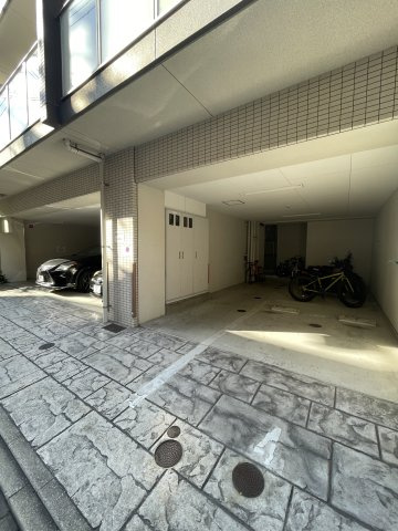 レジデンシャルヒルズアーバンプレイスの駐車場
