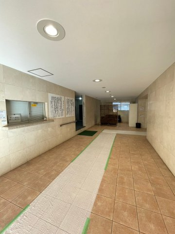 日商岩井今泉マンションのロビー