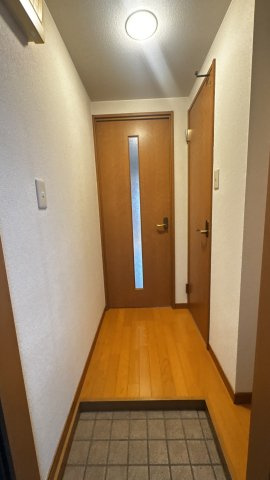 リバティー・JKの玄関