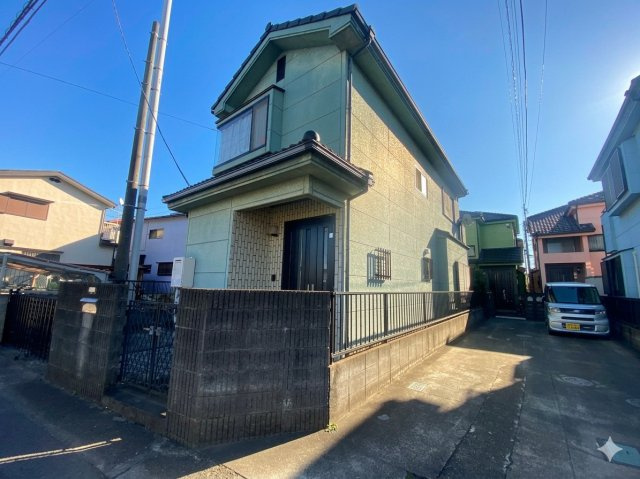 飯能市双柳｜小学校・スーパーが徒歩5分！毎日が便利な4LDK。住宅ローンのご相談も彩西不動産へ！の前面道路含む現地写真