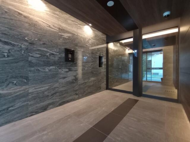 クレイシアIDZ祐天寺のロビー