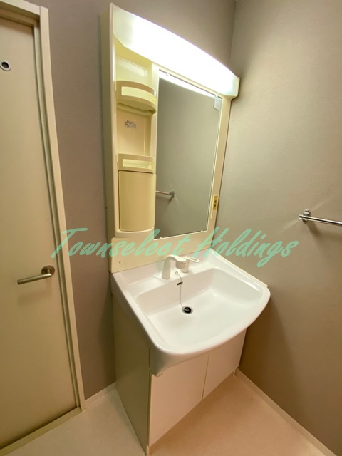 藤沢市湘南台１丁目の賃貸マンションの洗面所