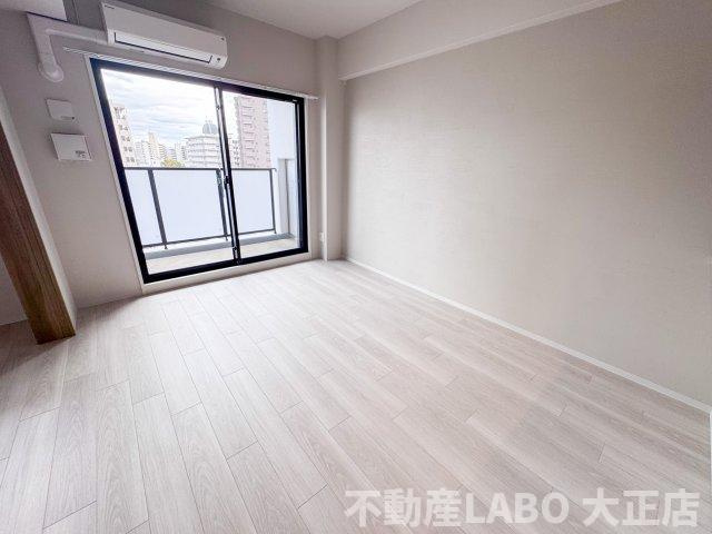 Louis Residence 弁天町 の洋室