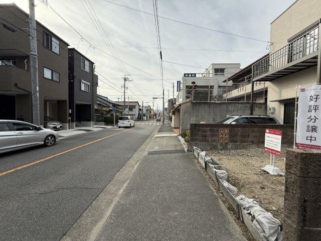 昭和区長戸町3丁目土地の前面道路含む現地写真