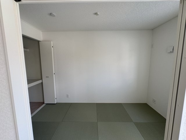 糸満市喜屋武　第6（全3棟）2号棟の和室|2号棟　和室4帖＋収納付き♪