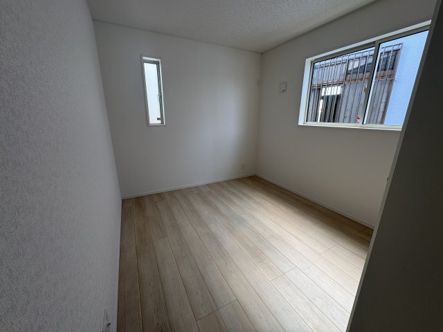 糸満市喜屋武　第6（全3棟）2号棟の洋室|2号棟　洋室5.7帖＋CL付き♪