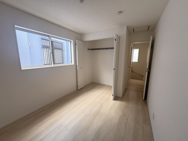 糸満市喜屋武　第6（全3棟）2号棟の洋室|2号棟　洋室5.7帖＋CL付き♪