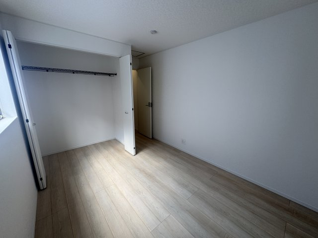 糸満市喜屋武　第6（全3棟）2号棟の収納|2号棟　洋室5.7帖＋CL付き♪