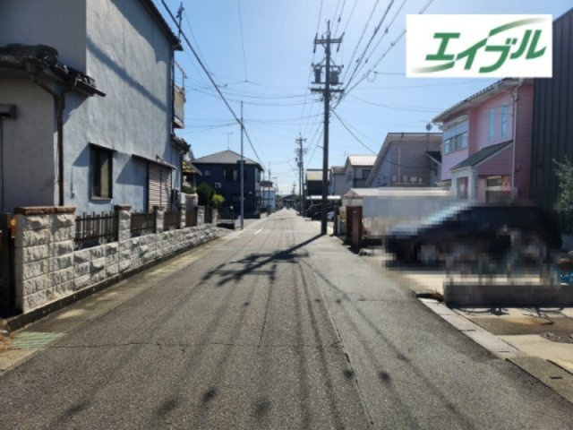 小牧市藤島町梵天　売地の前面道路含む現地写真|西側道路です