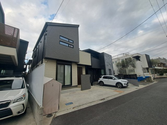 【外観】 | 練馬区石神井台8丁目　中古一戸建住宅　(保谷店) | 閑静な住宅地で住環境良好
