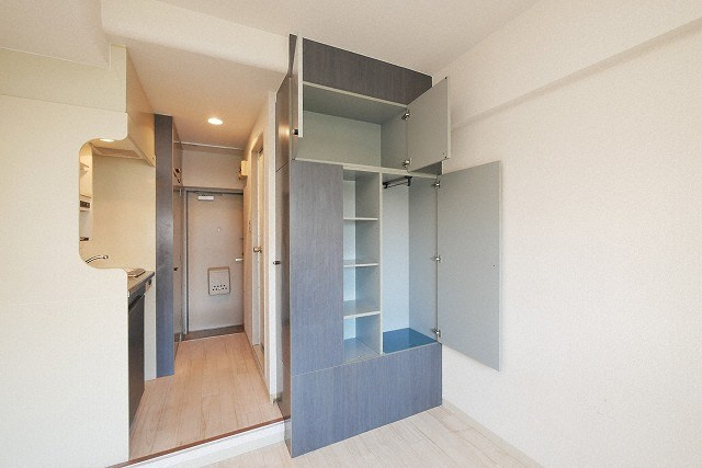 大阪市都島区都島南通２丁目の賃貸マンションの収納