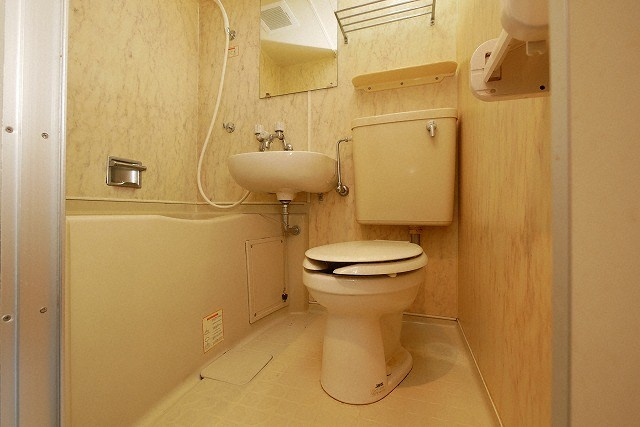 大阪市都島区都島南通２丁目の賃貸マンションのトイレ