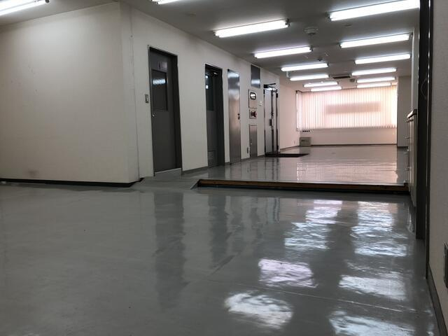 取手・優ビルのロビー| 