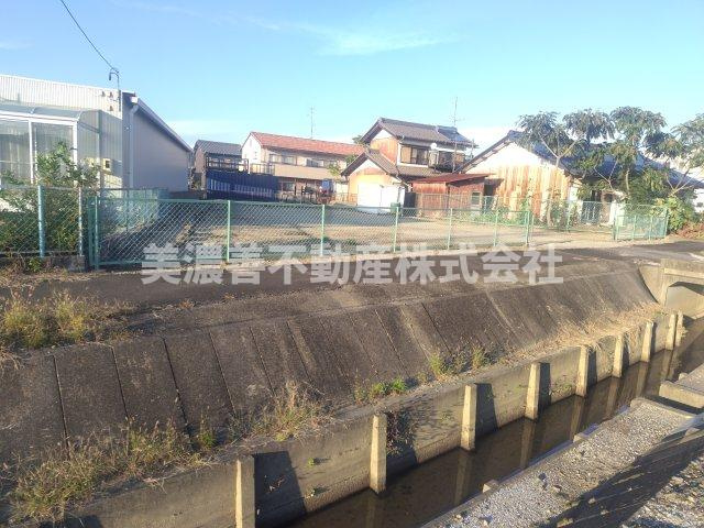 ６６１５６　羽島郡岐南町野中７丁目土地の外観