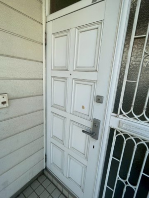 【エントランス】 | 岩槻区宮町2丁目戸建 | 月額管理料無料！賃貸管理はアブレイズパートナーズにお任せを！