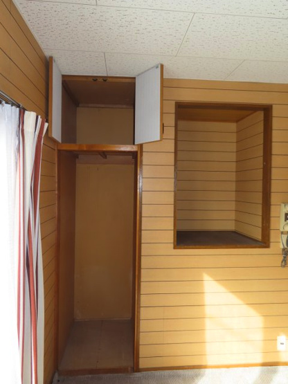【収納】 | 北見市山下町２丁目３番９号　中古売家 | 東側2階8帖洋室の収納です。