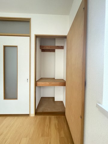 八反丸の内装