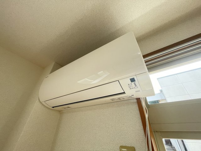 八反丸の内装