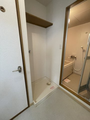 八反丸の内装