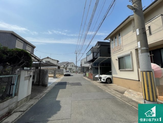 京都市伏見区久我森の宮町　第1期　新築一戸建ての前面道路含む現地写真|周辺は落ち着いた街並みの住宅地！子育てがしやすい住環境です！まだ未完成ですが、現地でしかわからない事もございます。是非一度ご覧ください。