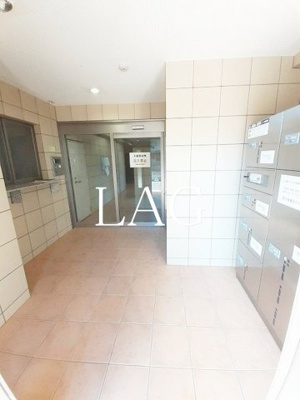 【エントランス】 | パスィフィーク | エントランスです。