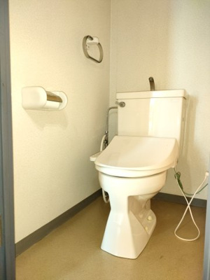 【トイレ】 | ラ・クール東金 | ゆったりとした空間のトイレです