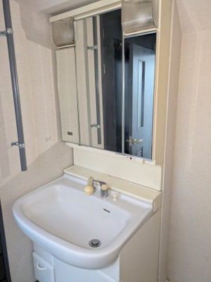 【独立洗面台】 | ラ・クール東金 | 使いやすい独立洗面台です