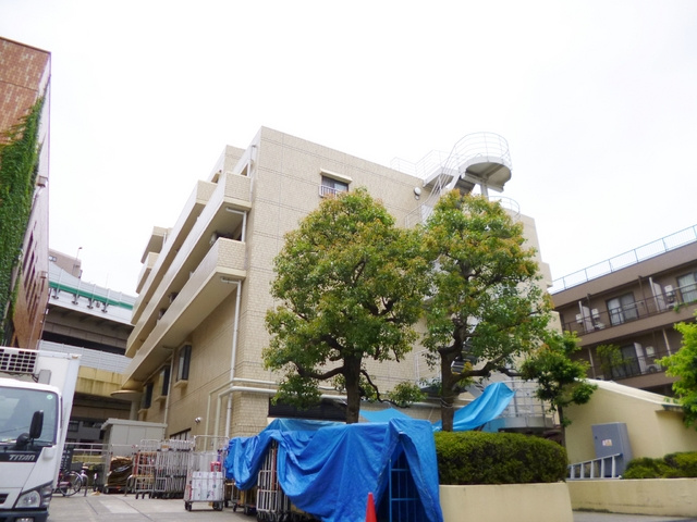 ロイヤルプラザ滝野川の外観|植栽もあります！