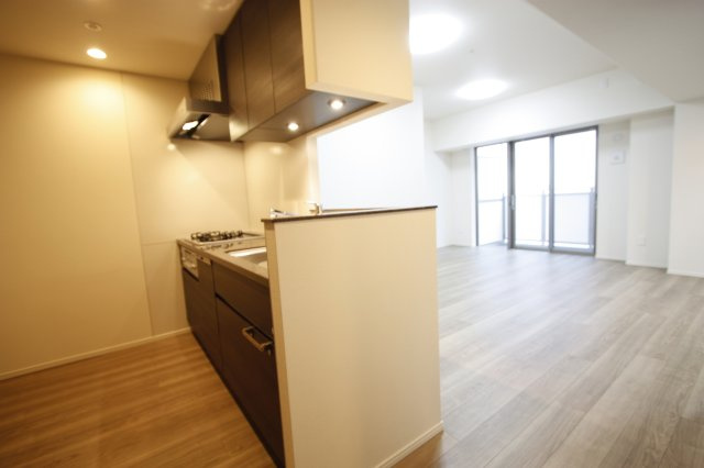 Brillia Tower高崎アルファレジデンシアの居間・リビング