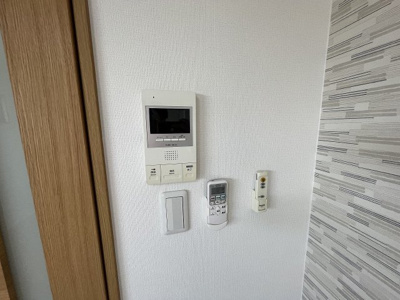 【セキュリティ】 | モノトーン淡路 | インターホンです