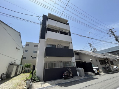 【外観】 | モノトーン淡路 | 外はこのようになっています