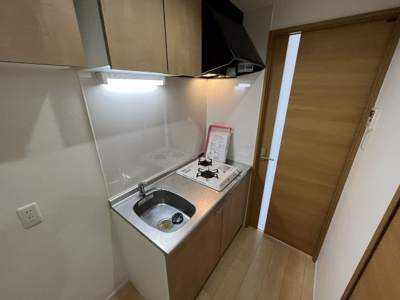 【キッチン】 | モノトーン淡路 | キッチンです