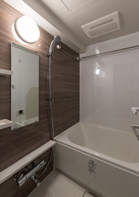  | エストゥルース両国