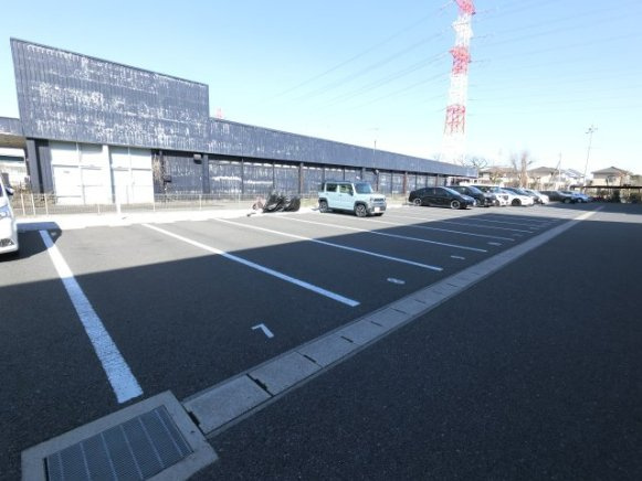 グラマードマレⅦ Aの駐車場
