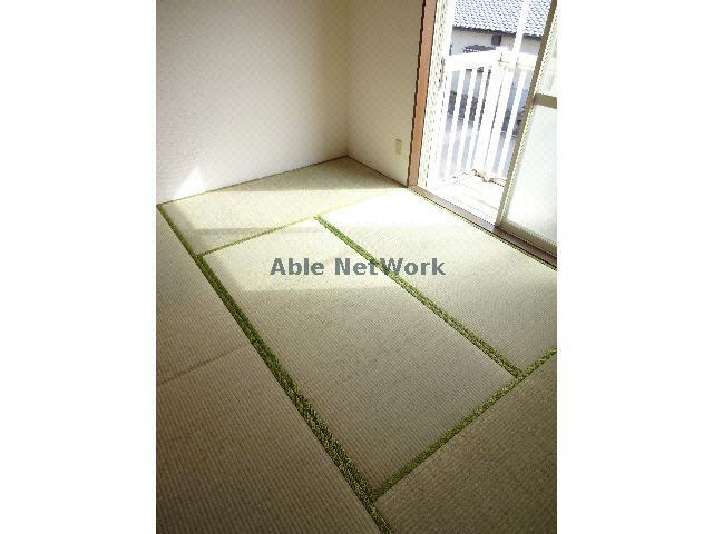 アークヒルズフクモトNO.1Ａの居間・リビング|和室６帖