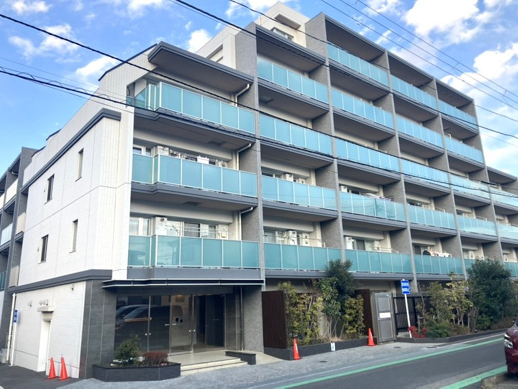 エクセレントシティ新検見川の外観|鉄筋コンクリート造6階建て