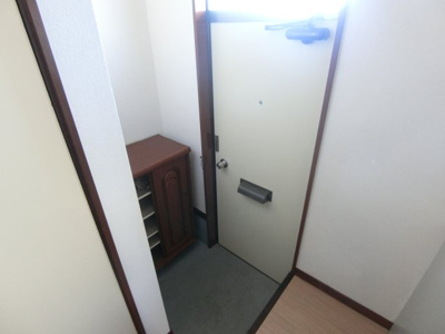 【玄関】 | ハイツイシハラ