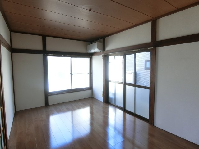 ハイツイシハラの内装