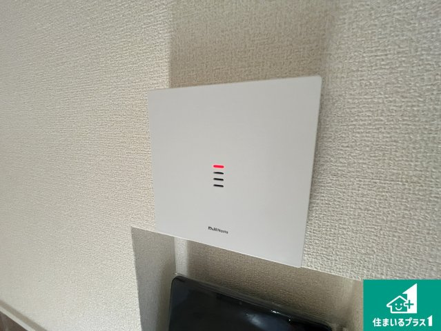 京都市伏見区久我森の宮町　第1期　新築一戸建ての防犯設備|カラーモニターインターホン！声だけでなく来訪者の姿や顔がモニターで確認できるので、小さなお子様がいらっしゃるご家庭でも安心できます！