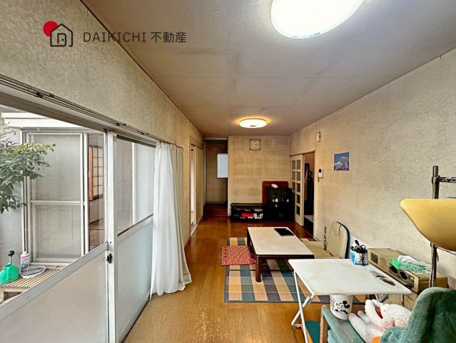 【居間・リビング】 | 加須市南町　中古戸建