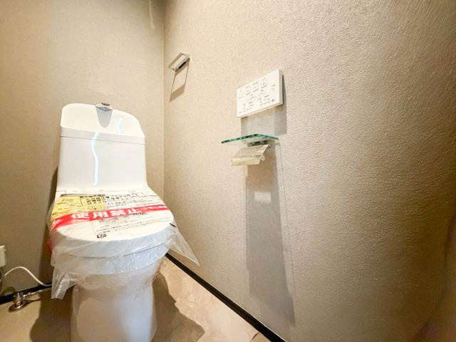 明神台　全2棟　A棟のトイレ|ゆったりとした空間のトイレです